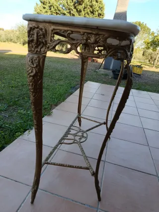 Consola dorada mármol