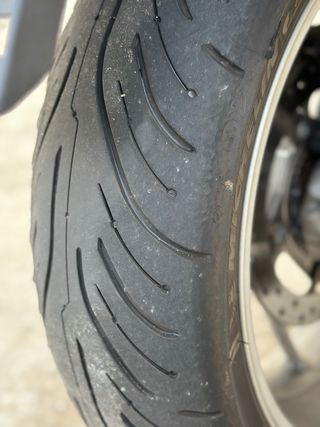 BMW F 800 GT Blanca