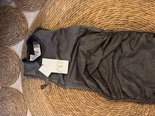 Vestido Zara gris fruncido