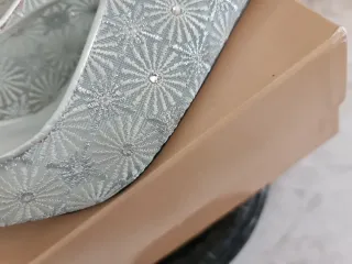 ARGENTA Swarovski T.39,5 A estrenar