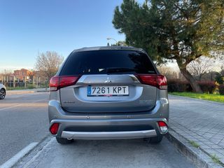Mitsubishi Outlander 2018