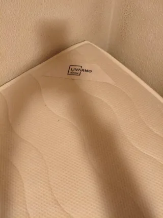 Cama con 2 cajones de almacenaje