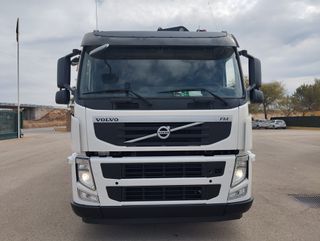 Volvo FM 370-CAMIONES GRUA