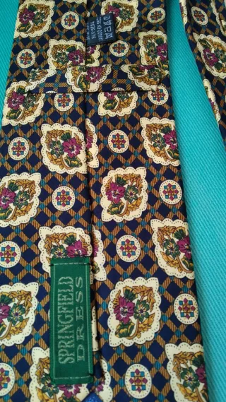 Lote de corbatas estampadas