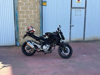 suzuki gladius con muchos extras algo negociable