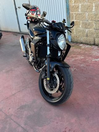 suzuki gladius con muchos extras algo negociable