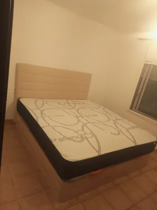 Canapés y colchones nuevos