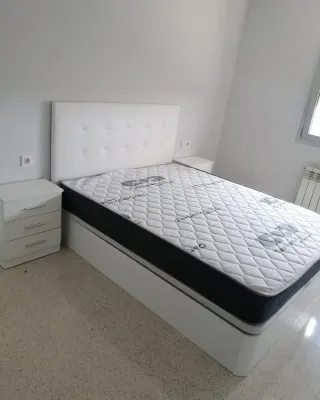 Canapés y colchones nuevos