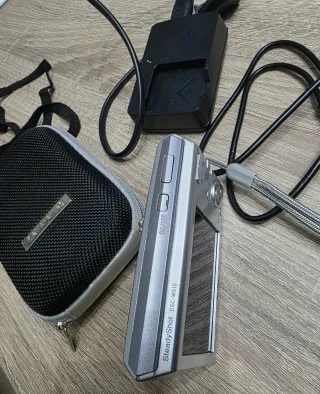 Cámara Sony Cyber-shot DSC-W510 Plata