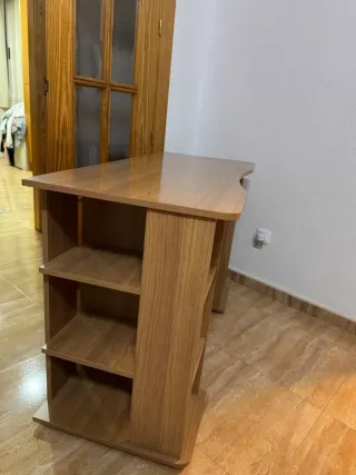 Escritorio madera con bandeja teclado