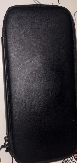 Funda Nintendo Switch Negra con Cremallera