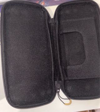 Funda Nintendo Switch Negra con Cremallera