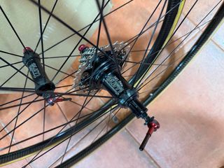 Bicicleta de carretera full  carbono Trek