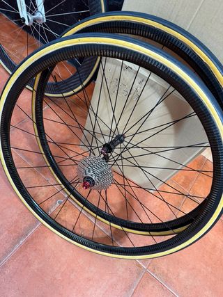 Bicicleta de carretera full  carbono Trek