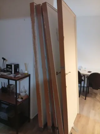 Puertas interiores blancas