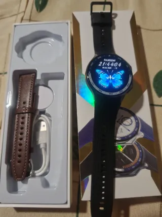 Reloj Smartwatch Negro y Marrón