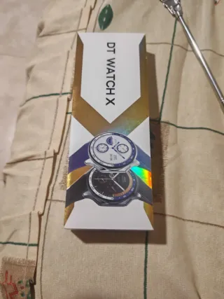 Reloj Smartwatch Negro y Marrón