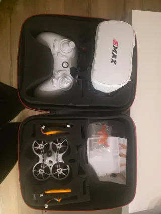 Drone Emax FPV con mando baterias y gafas