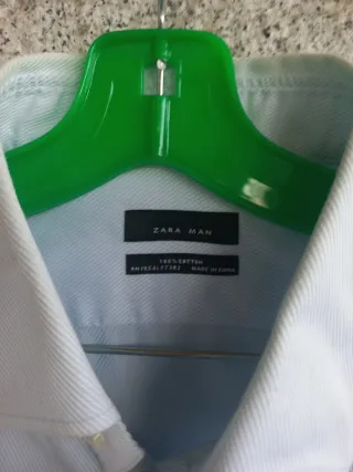Camisa Zara azul claro manga larga. Talla XL