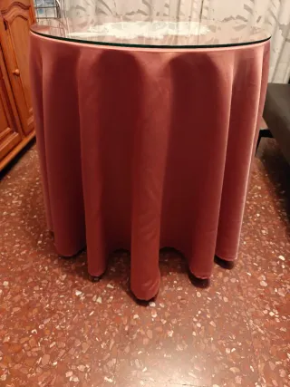 Sofa a estrenar y mesa de regalo