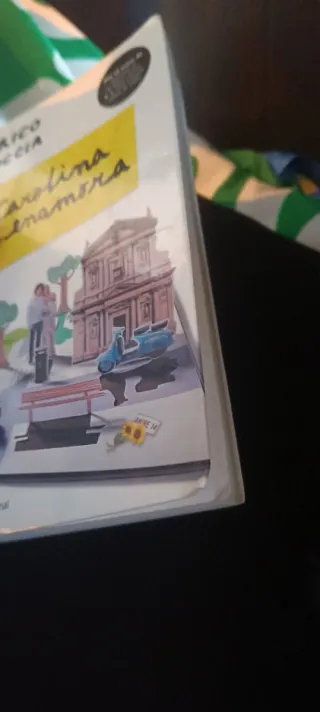 Carolina se enamora (Spanish Edition)