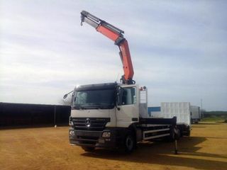 Mercedes ACTROS 25 32-CAMIONES PORTAMAQUINARIAS