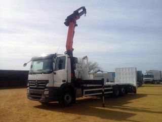 Mercedes ACTROS 25 32-CAMIONES PORTAMAQUINARIAS