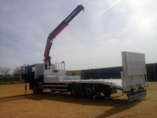 Mercedes ACTROS 25 32-CAMIONES PORTAMAQUINARIAS