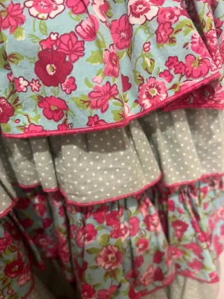 Traje de gitana niña floral. Talla 10-12 años.