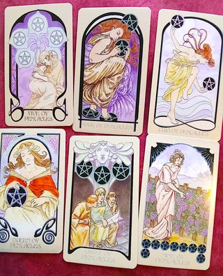 Ethereal Visions Tarot, estética Art Nouveau