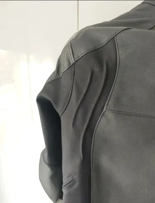 Chaqueta Dainese Sportiva Cuero Talla 52 (NUEVA!)