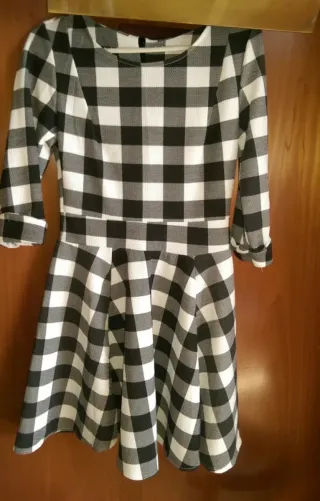 Vestido cuadros blanco y negro