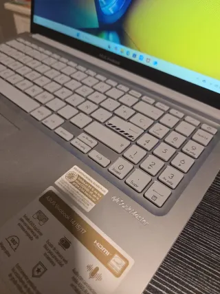 Portátil Asus Vivobook i5 16GB RAM 477GB SSD