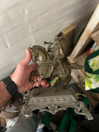 Figura de Bronce Caballo y Jinete Trompeta