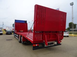 Mercedes ACTROS 25 40-CAMIONES PORTAMAQUINARIAS