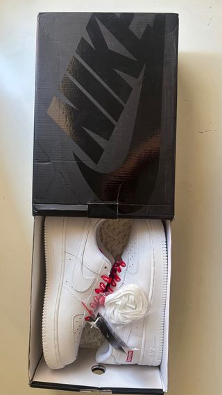 Nike Air Force 1 Low Supreme Rojo Blanco