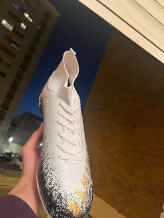Zapatillas deportivas blancas y negras T46