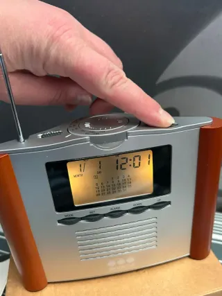 Radio reloj despertador digital