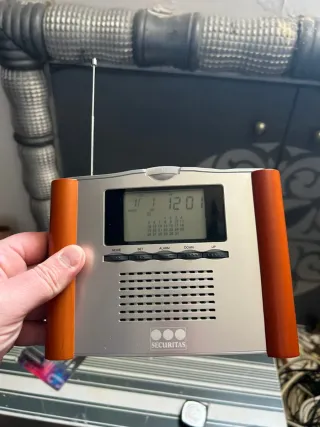 Radio reloj despertador digital