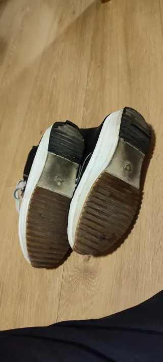 Botines altos mujer negros y blancos