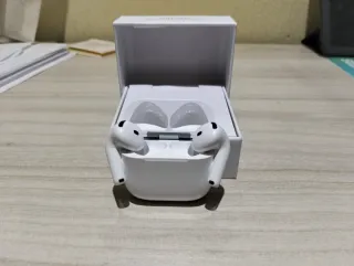 AirPods 4ª Gen con Cancelación de Ruido