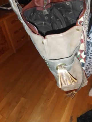 Pack Bolso de mano marrón y multicolor más negro