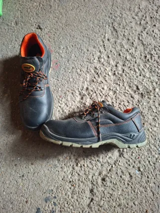 Scarpe antinfortunistiche Logica