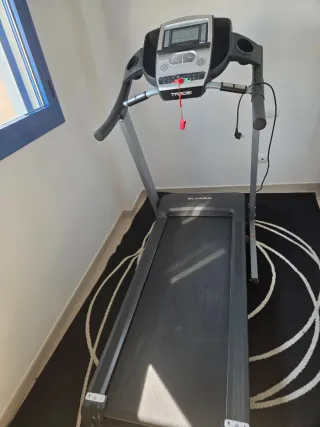 Cinta de Correr Bladez Fitness TR202i