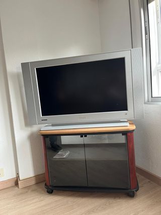 Mesa TV Madera Giratoria Buen Estado