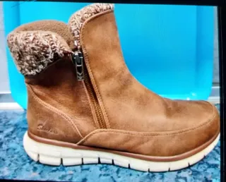 Botas Skechers Marrones Talla 40