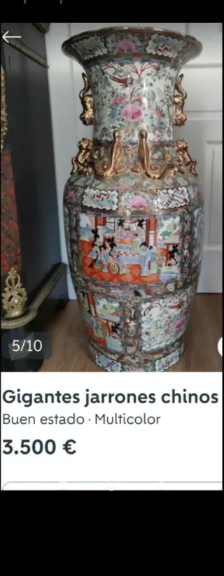 Jarrón porcelana china decorado con oro fino.