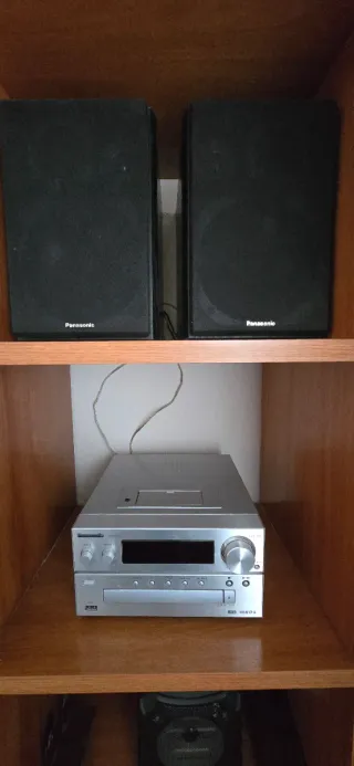 Minicadena Panasonic Plata y Negra
