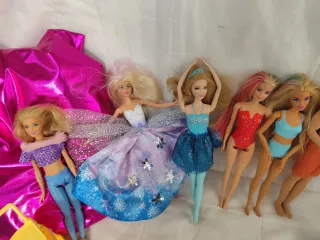 Lote Muñecas Barbie y Ken