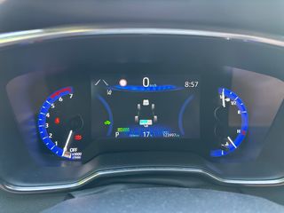 Toyota Corolla Hybrid Familiar 2020 - Impecable